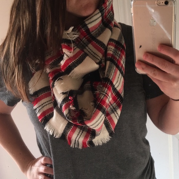 Accessories - Plaid Infinity Scarf NWT